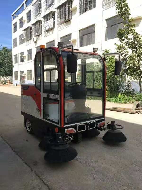 洁士M10A全封闭驾驶式扫地车/电动驾驶式扫地机(6)